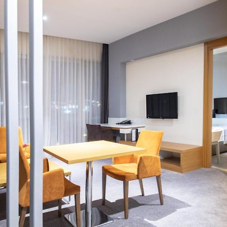 Ramada Plaza By Wyndham Istanbul Asia Airport Kocaeli Exterior photo