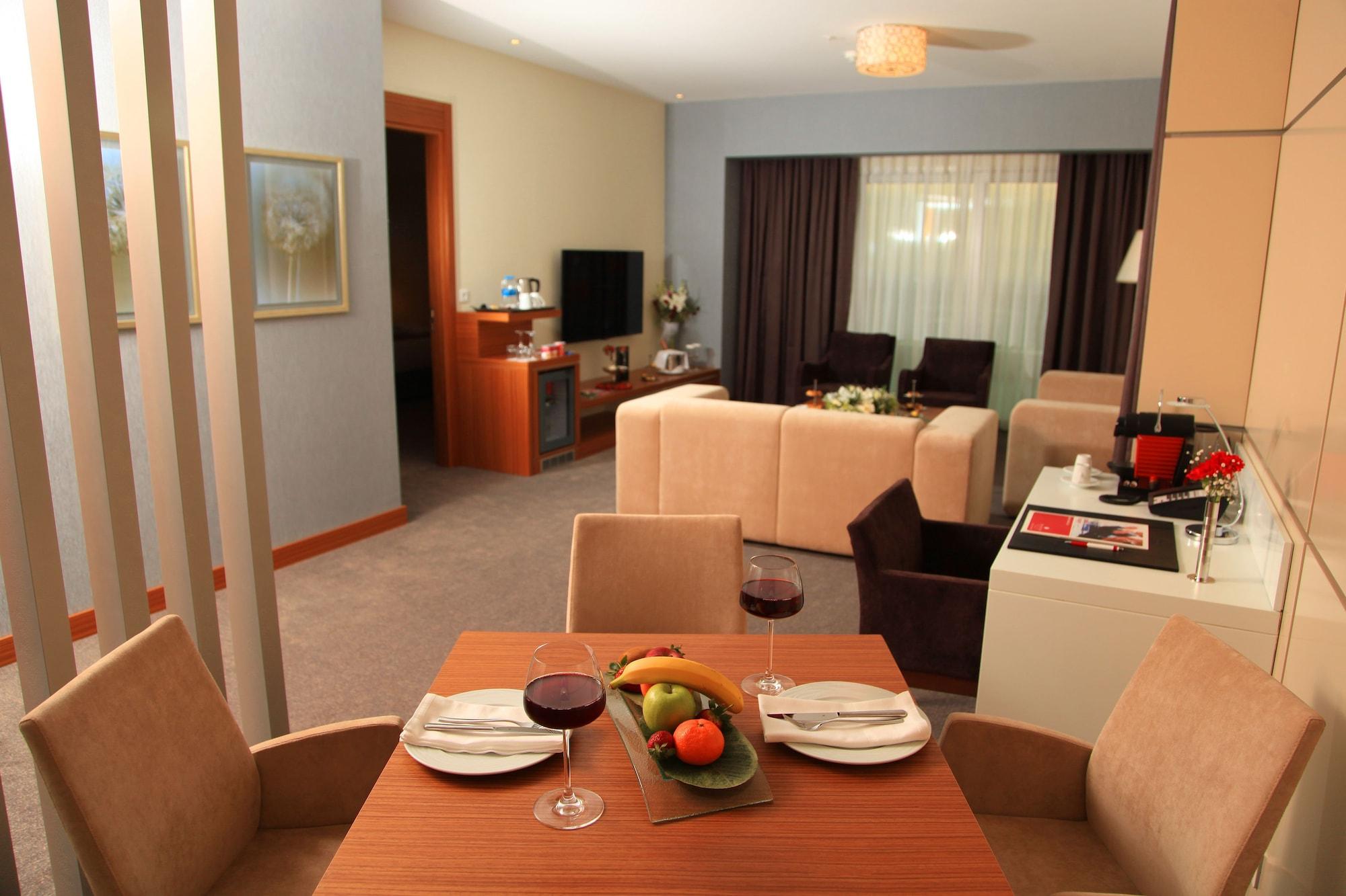 Ramada Plaza By Wyndham Istanbul Asia Airport Kocaeli Exterior photo